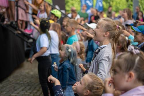 Zdjęcie przedstawia spektakl Przygody Koziołka Matołka, który odbył się w ramach cyklu wydarzeń Faktoria Kultury 2022 w Pruszczu Gdańskim